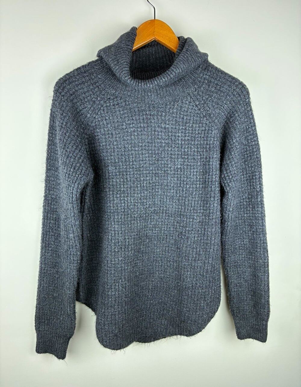 KUHL Women’s XS Gray Turtleneck Cozy Sweater Outdoor Hiking Mountain Casual